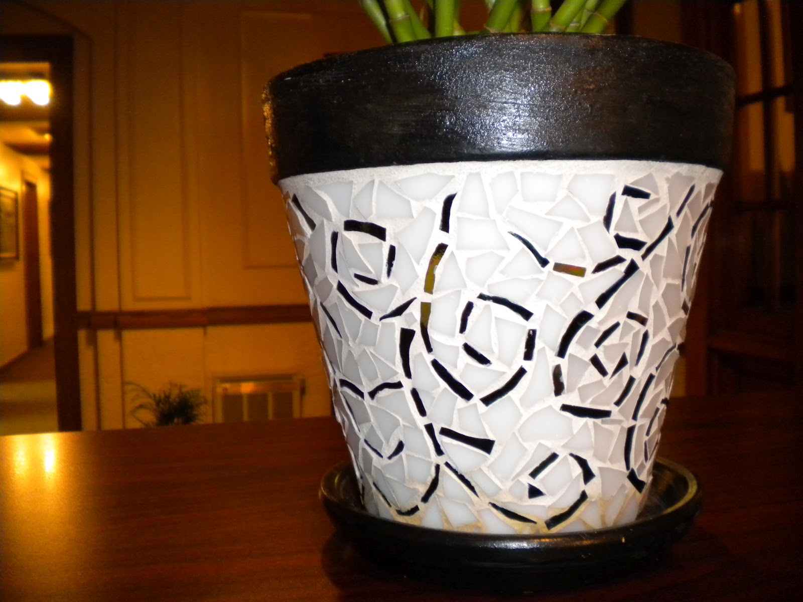 MonarK Mosaics: Abstract Black and White Flower Pot